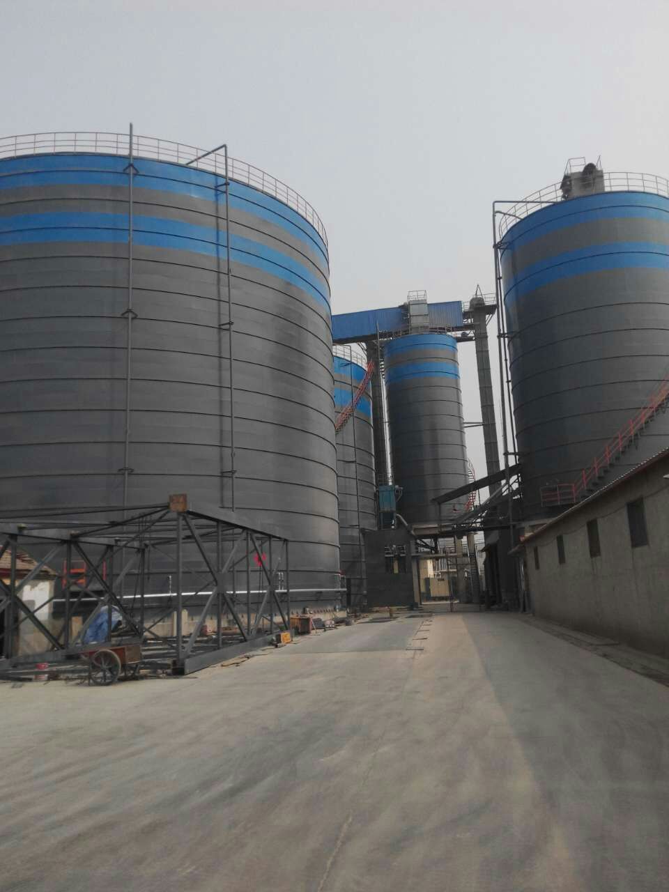 城区粉煤灰储存库基础怎么建造